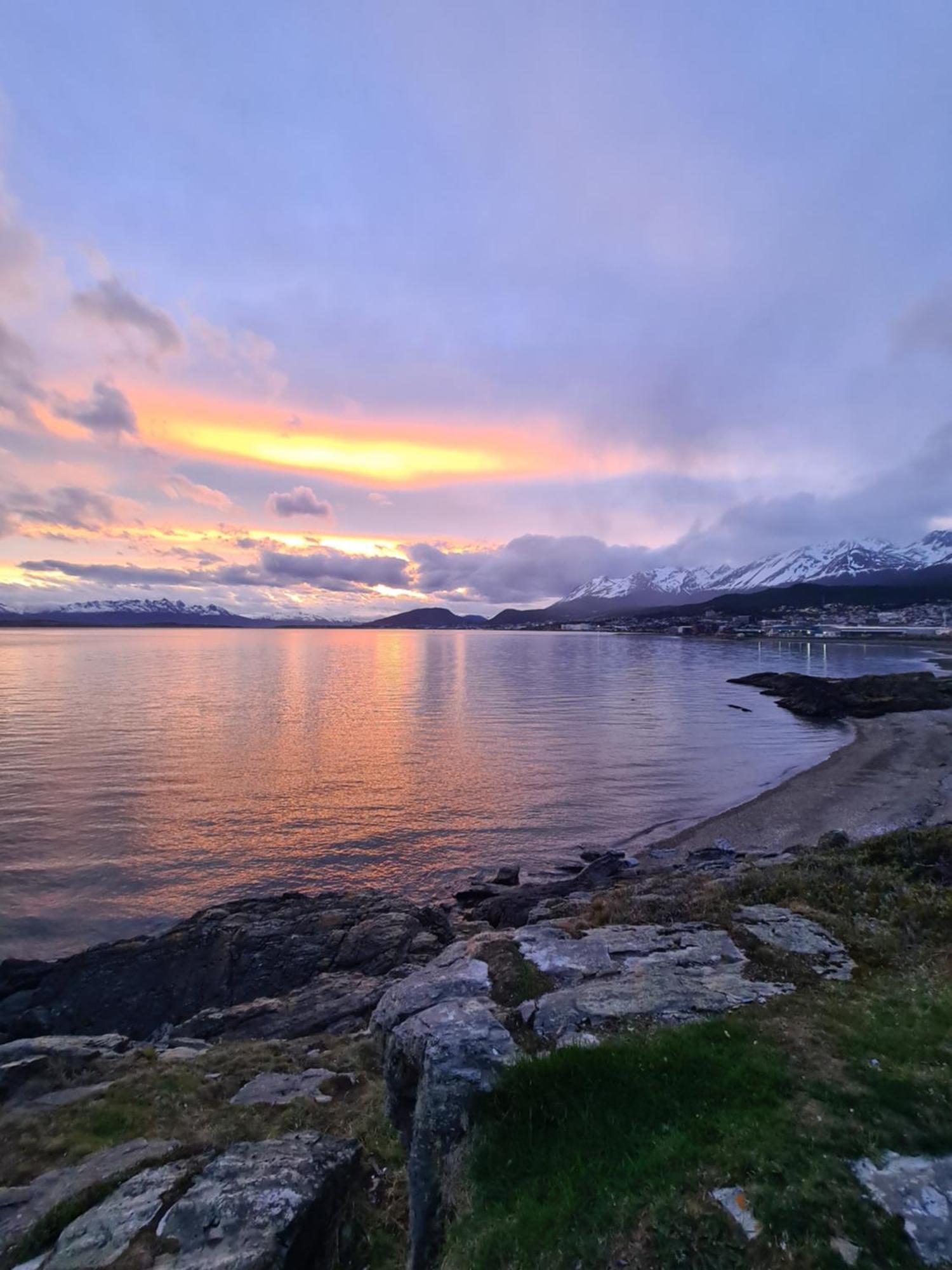 Hotel Tierra Del Fuego Ушуая Екстериор снимка