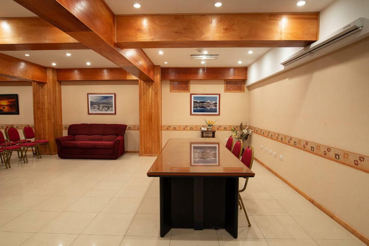 Hotel Tierra Del Fuego Ушуая Екстериор снимка